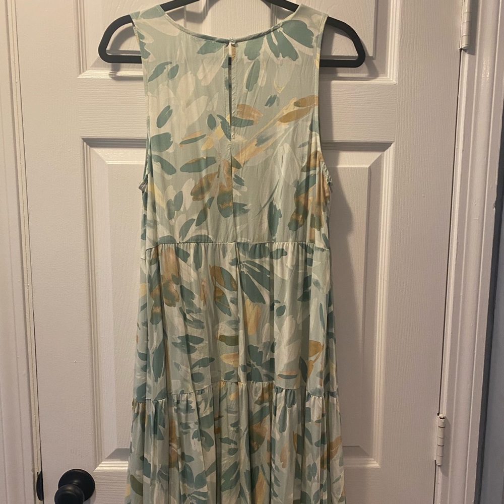 Floral Sleeveless Maxi Dress - Picture 5 of 8